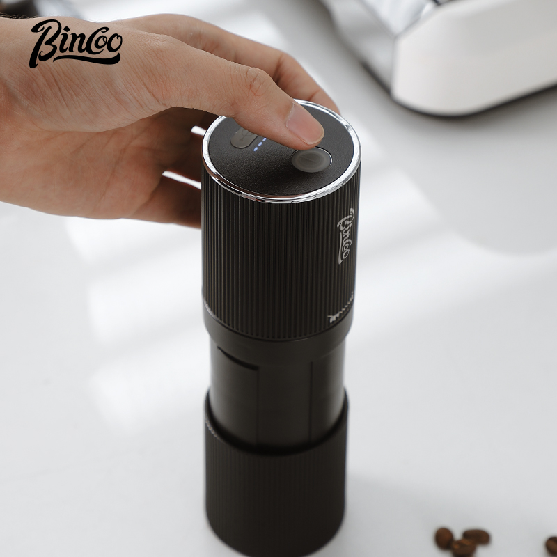 مطحنة قهوة كهربائية محمولة من  - مراجعة Coffee Equipment For Camping وسعره