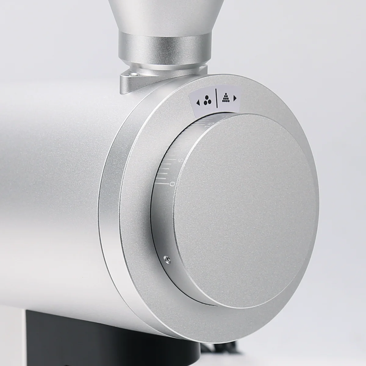 مطحنة قهوة DF83V متغيرة السرعة - مراجعة Coffee Grinder Burr Flat وسعره